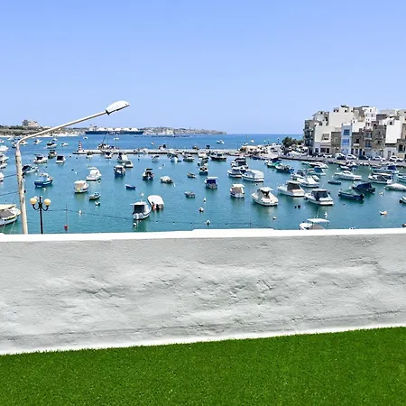 A Cosy Nest Overlooking The Sea - Happy Lägenhet Birżebbuġa